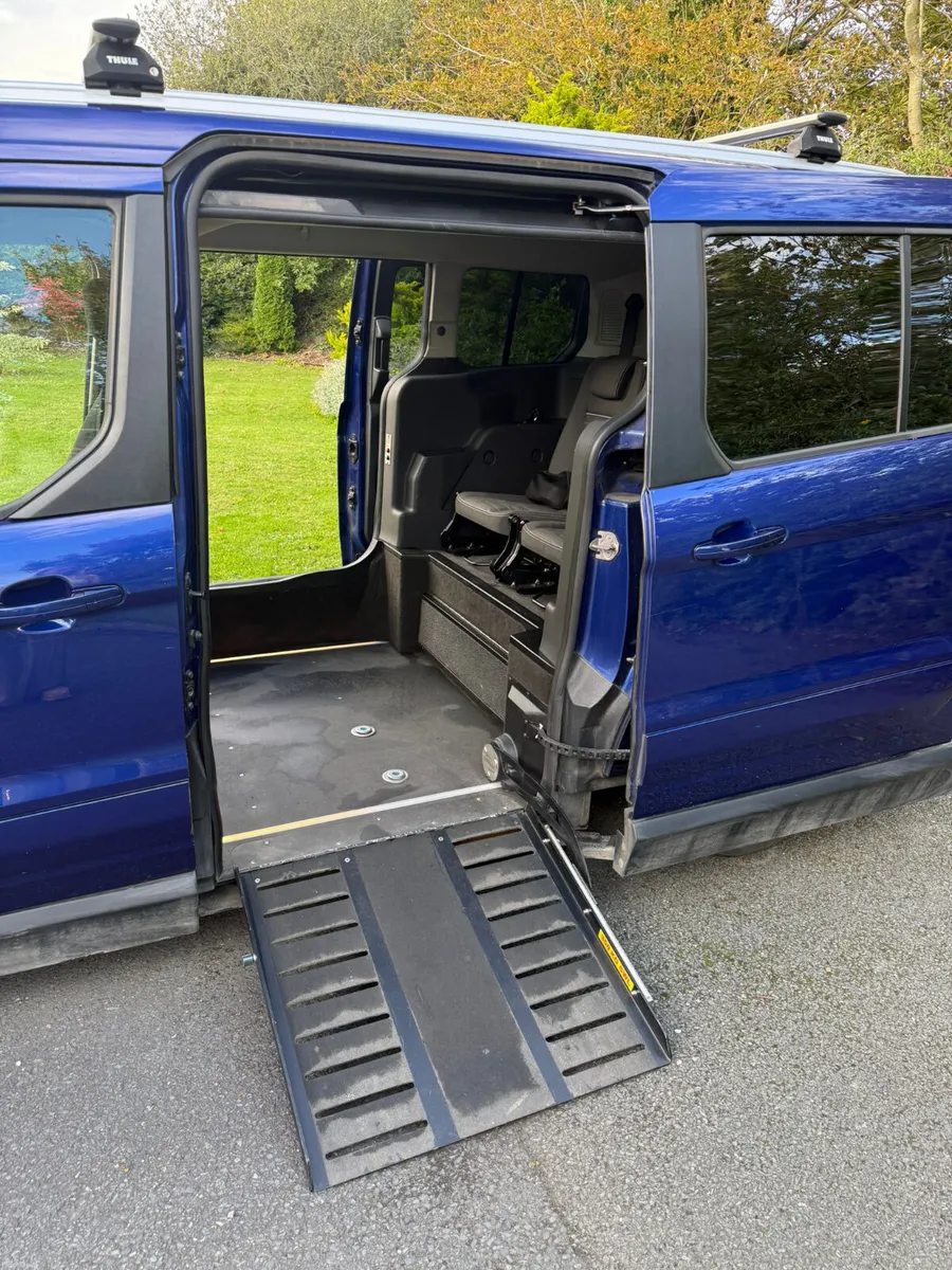 Ford Tourneo Connect Wheelchair Accessible Vehicle - Image 2