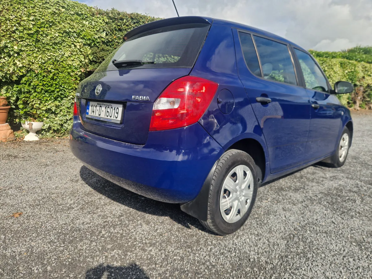 Skoda Fabia 1.2 ACTIVE 2014 - Image 4