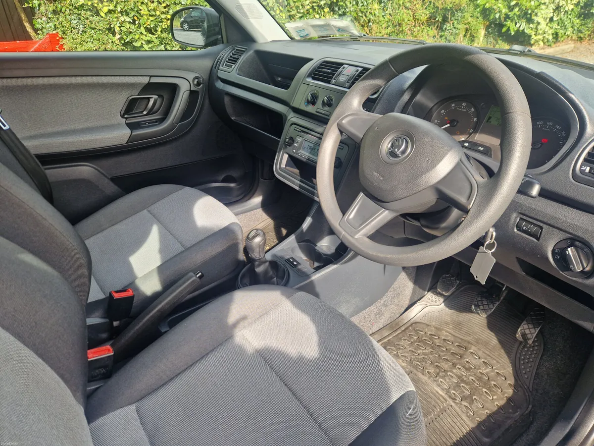 Skoda Fabia 1.2 ACTIVE 2014 - Image 6