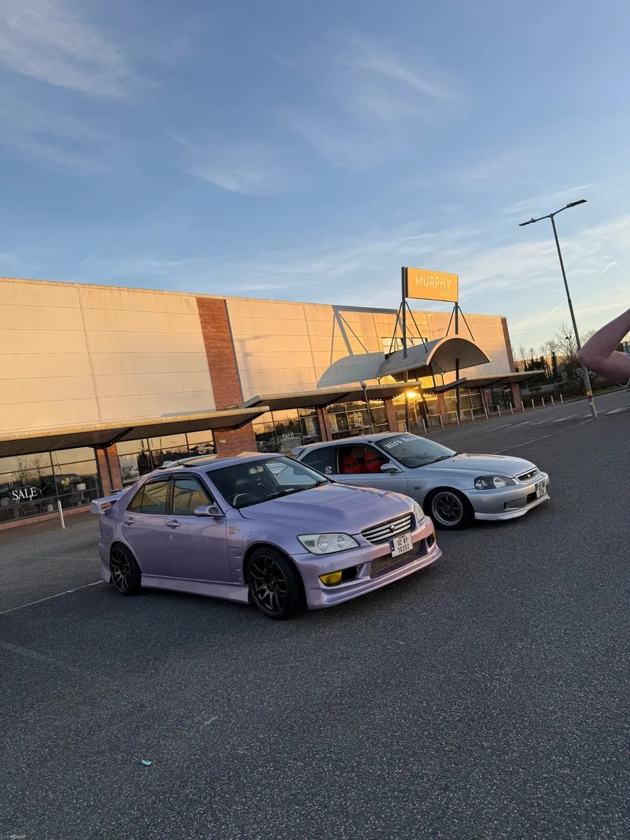 V8 is200 nct’d - Image 4