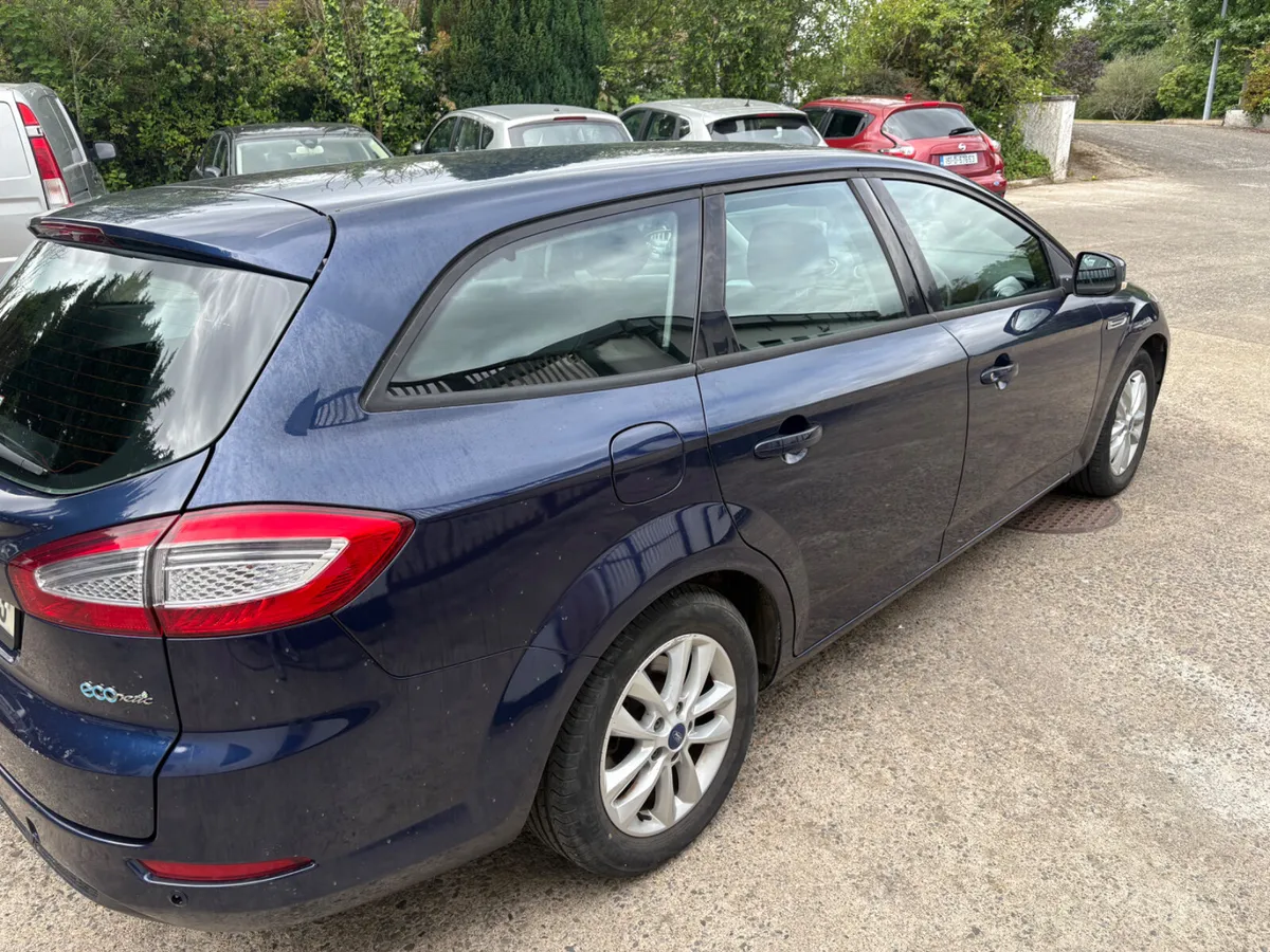 Ford Mondeo 2011 - Image 2