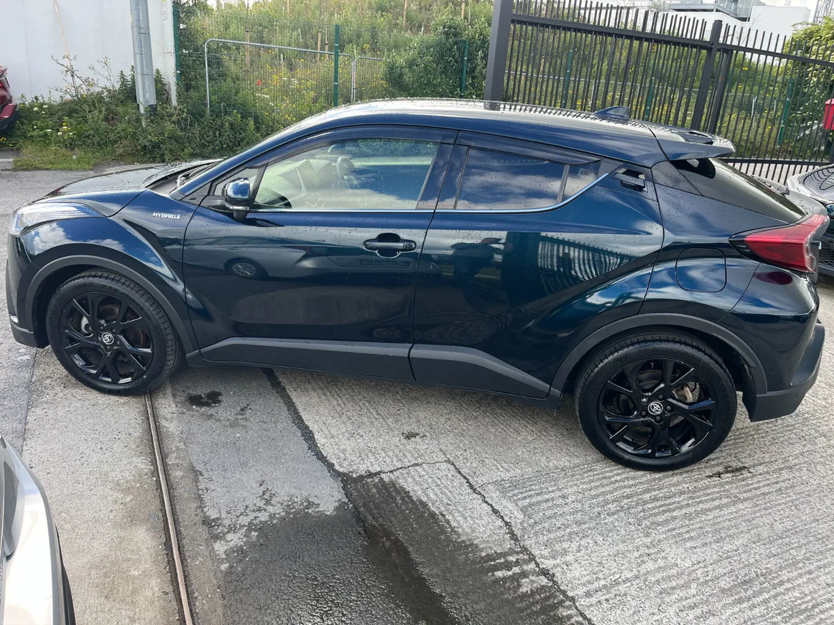 Toyota C-HR 2019,1.8 HYBRID AUTO LOW KMS HIGH SPEC - Image 4