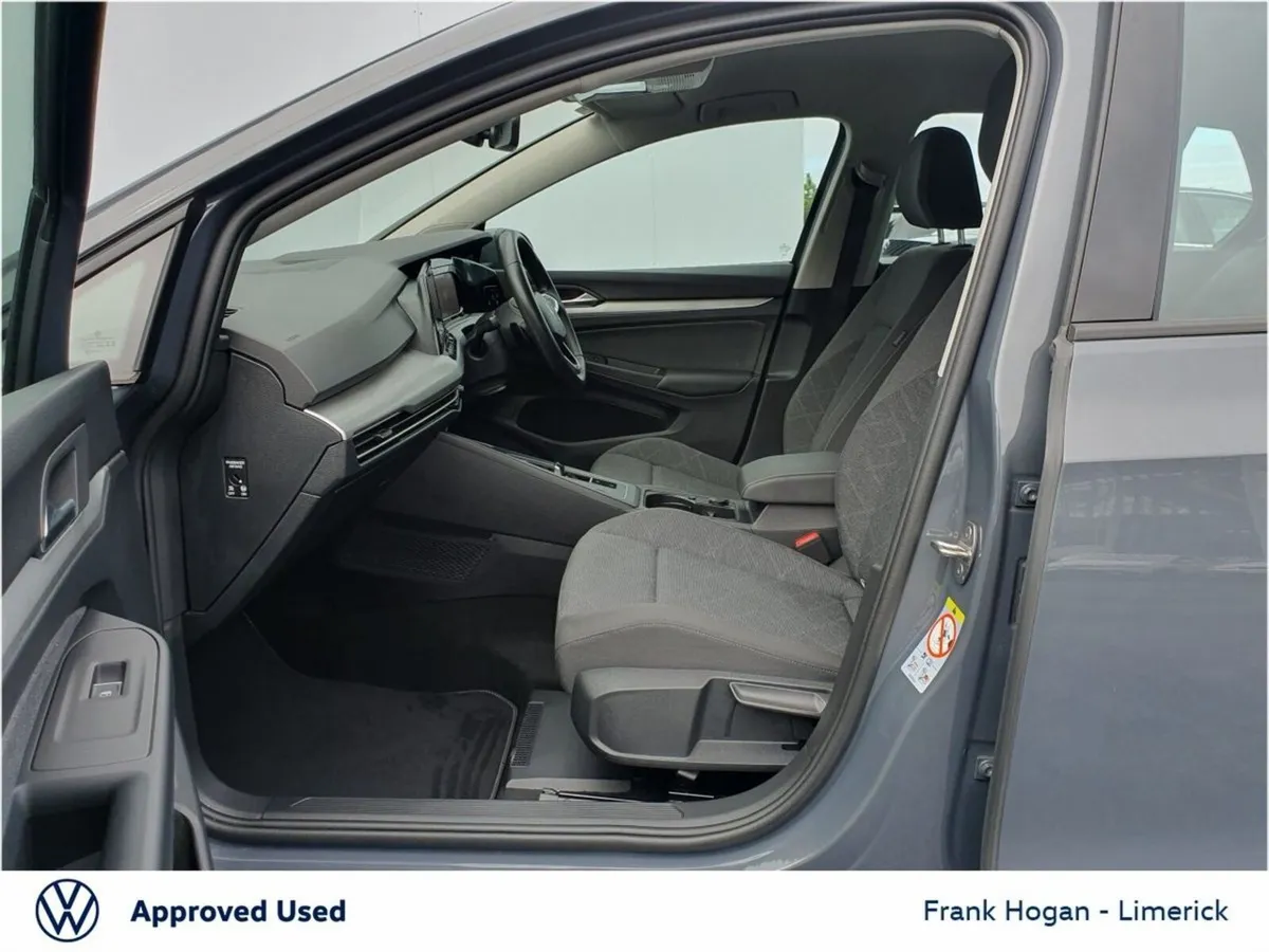 Volkswagen Golf 1.0 eTSI 110HP Life DSG MHEV Call - Image 4