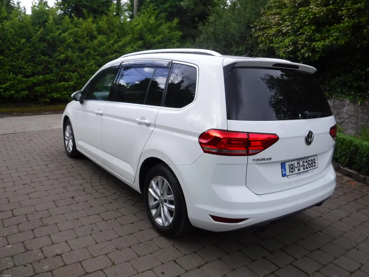 VW TOURAN 1.4 AUTO 7 SEATER COMFORTLINE - Image 4