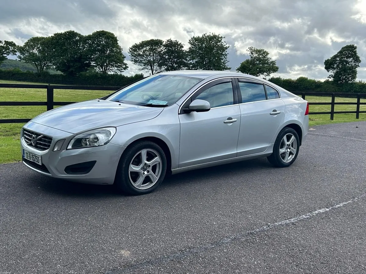 Volvo S60 2012 - Image 1
