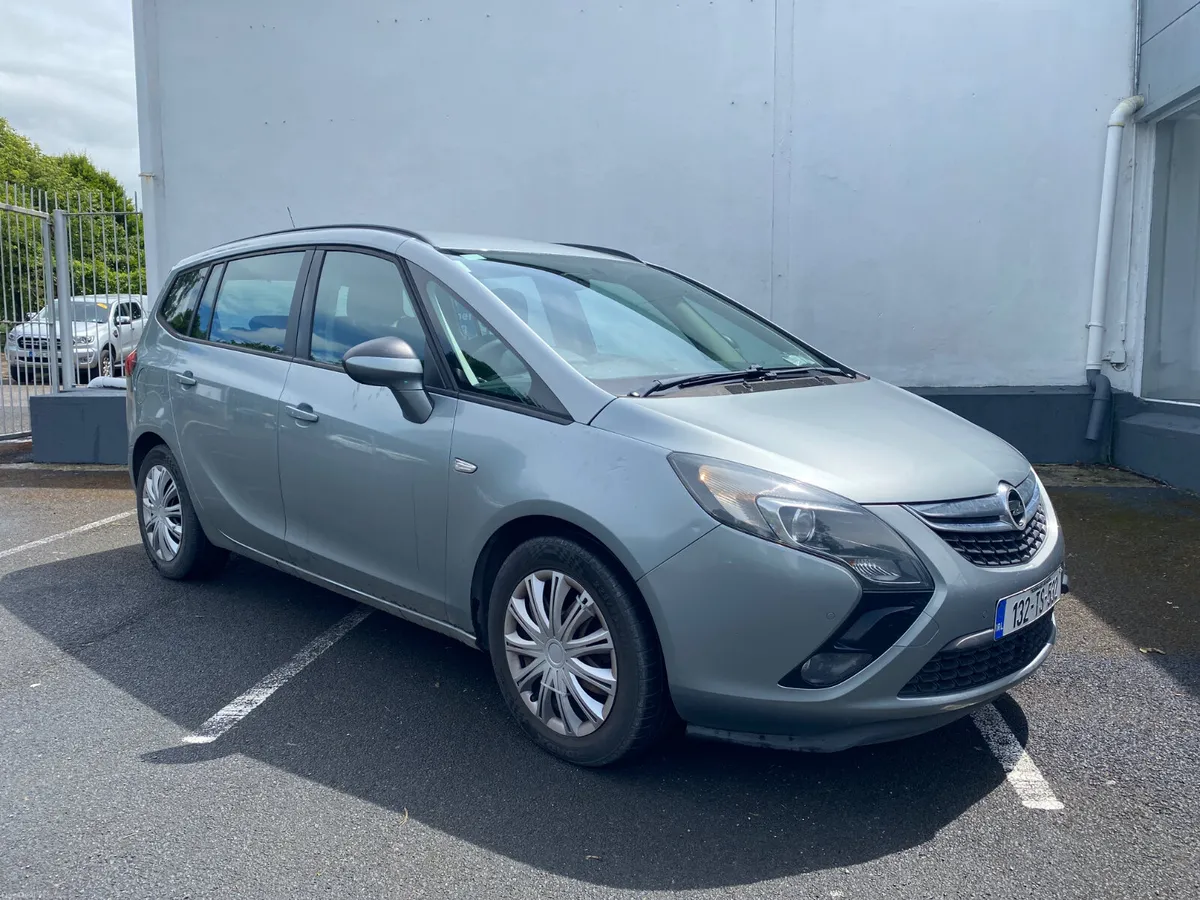 132  Opel  Zafira  2.0 Diesel 7 seater - Image 1
