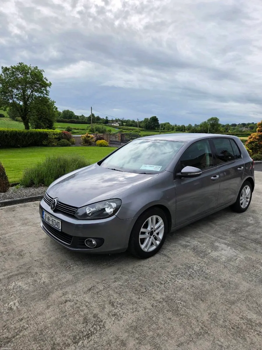 Volkswagen golf - Image 1