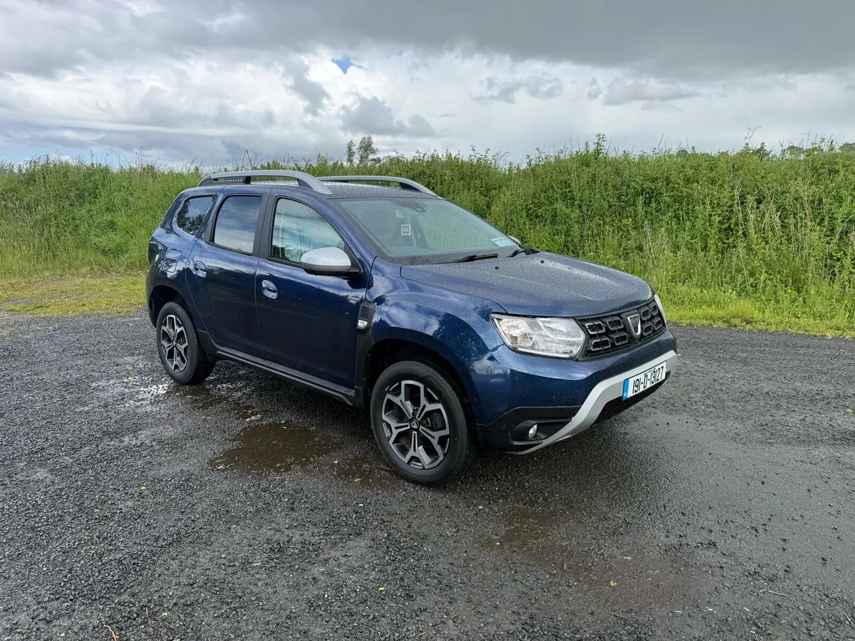 191 Dacia duster 1.5 diesel low kms - Image 3