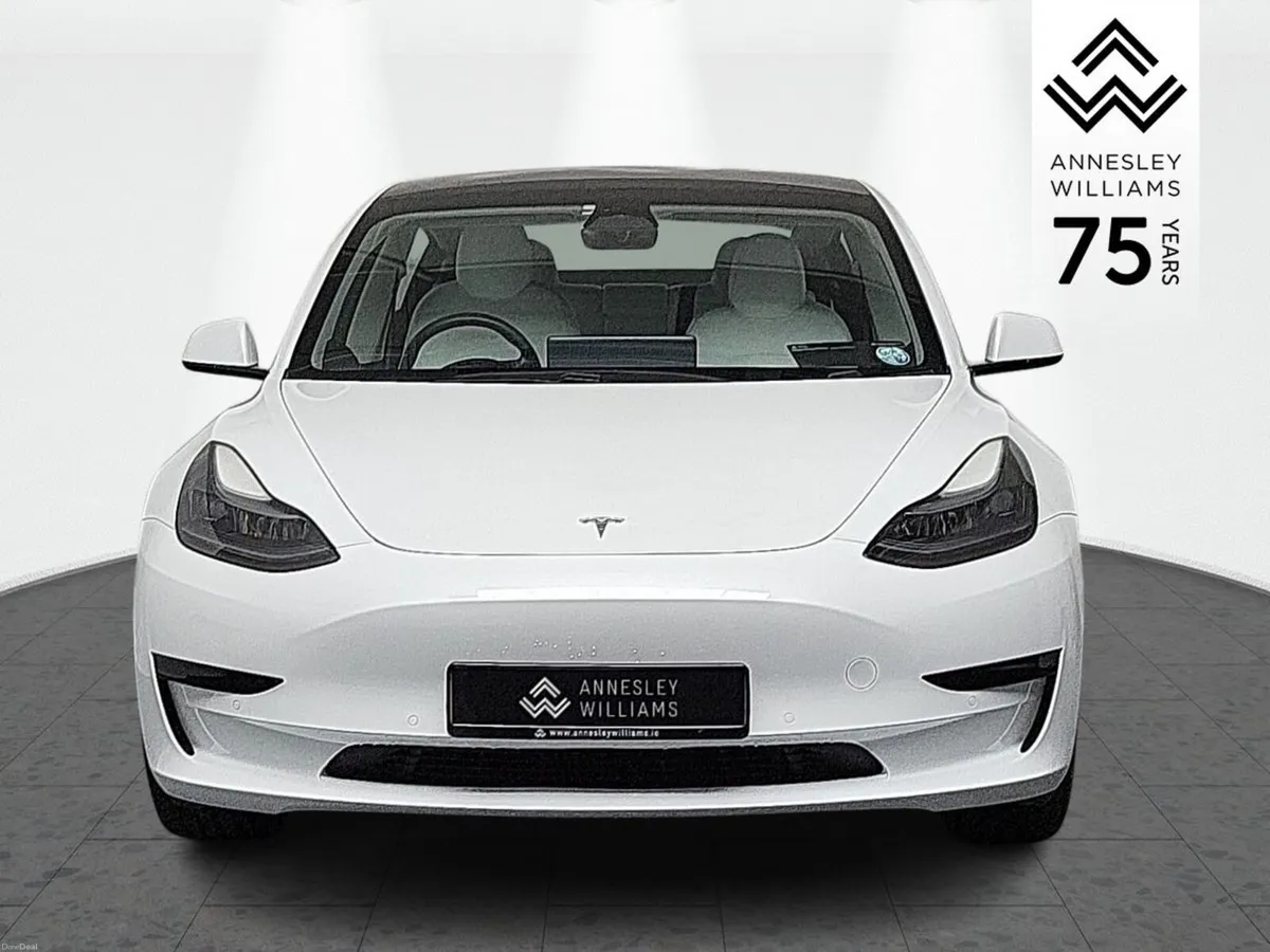 Tesla Model 3 RWD Standard Range 420kms - Image 3