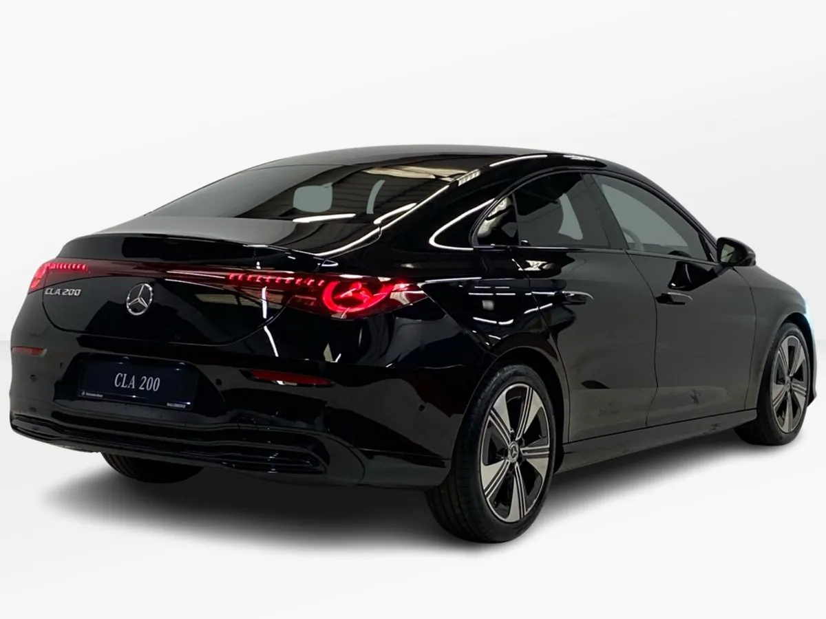 Mercedes-Benz CLA CLA 200 | Panoramic Sunroof - Image 3