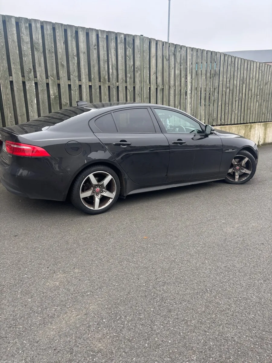 Jaguar XE 2018
