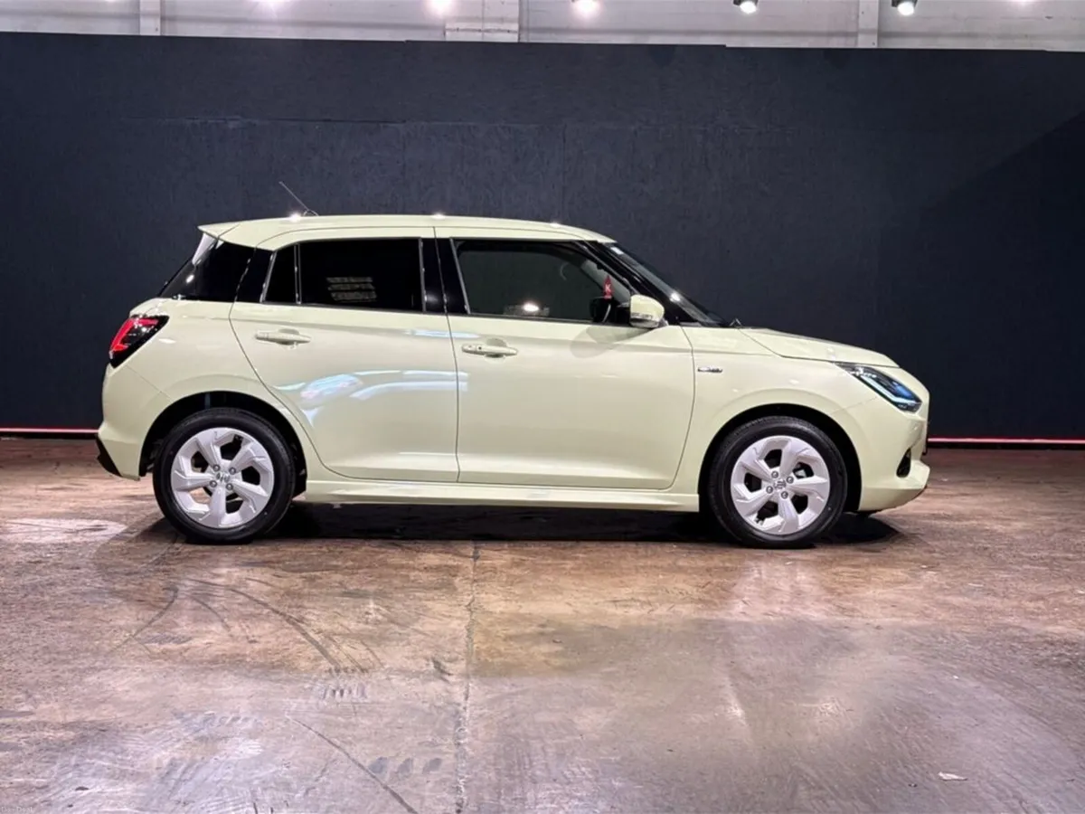Suzuki Swift 1.2 HYBRID - NEW MODEL - CRUISE CONTR - Image 3