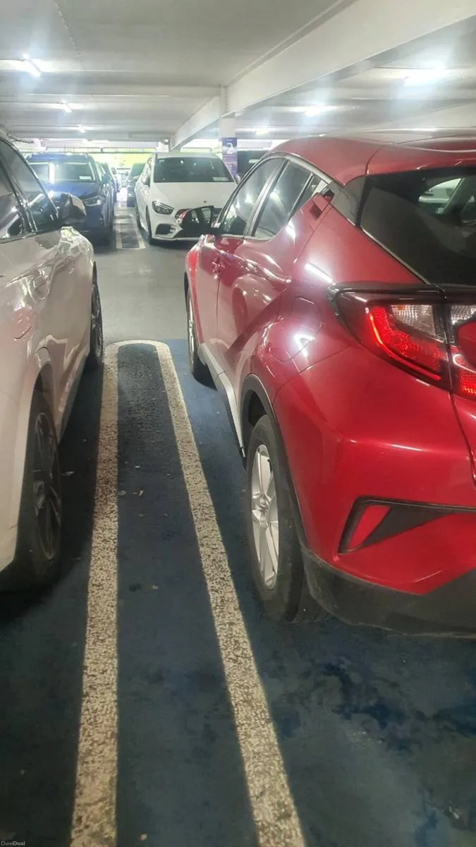 Toyota C-HR Luna 1.8l Petrol Hibryd model 2020. - Image 3