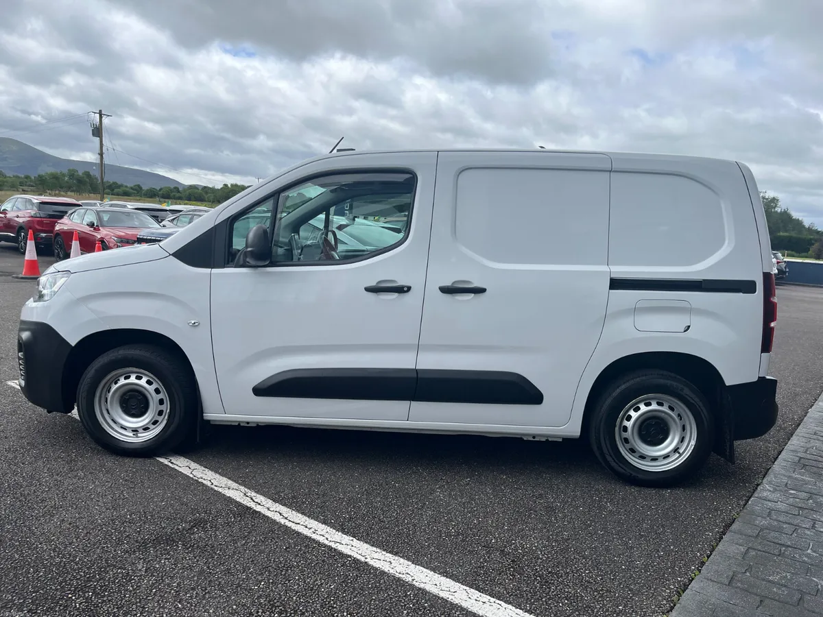 Citroen Berlingo 2023 - Image 3