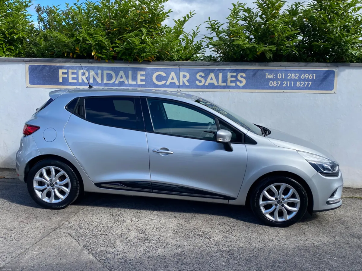 Renault Clio 1.0 Litre ideal starter car 🚗 - Image 4