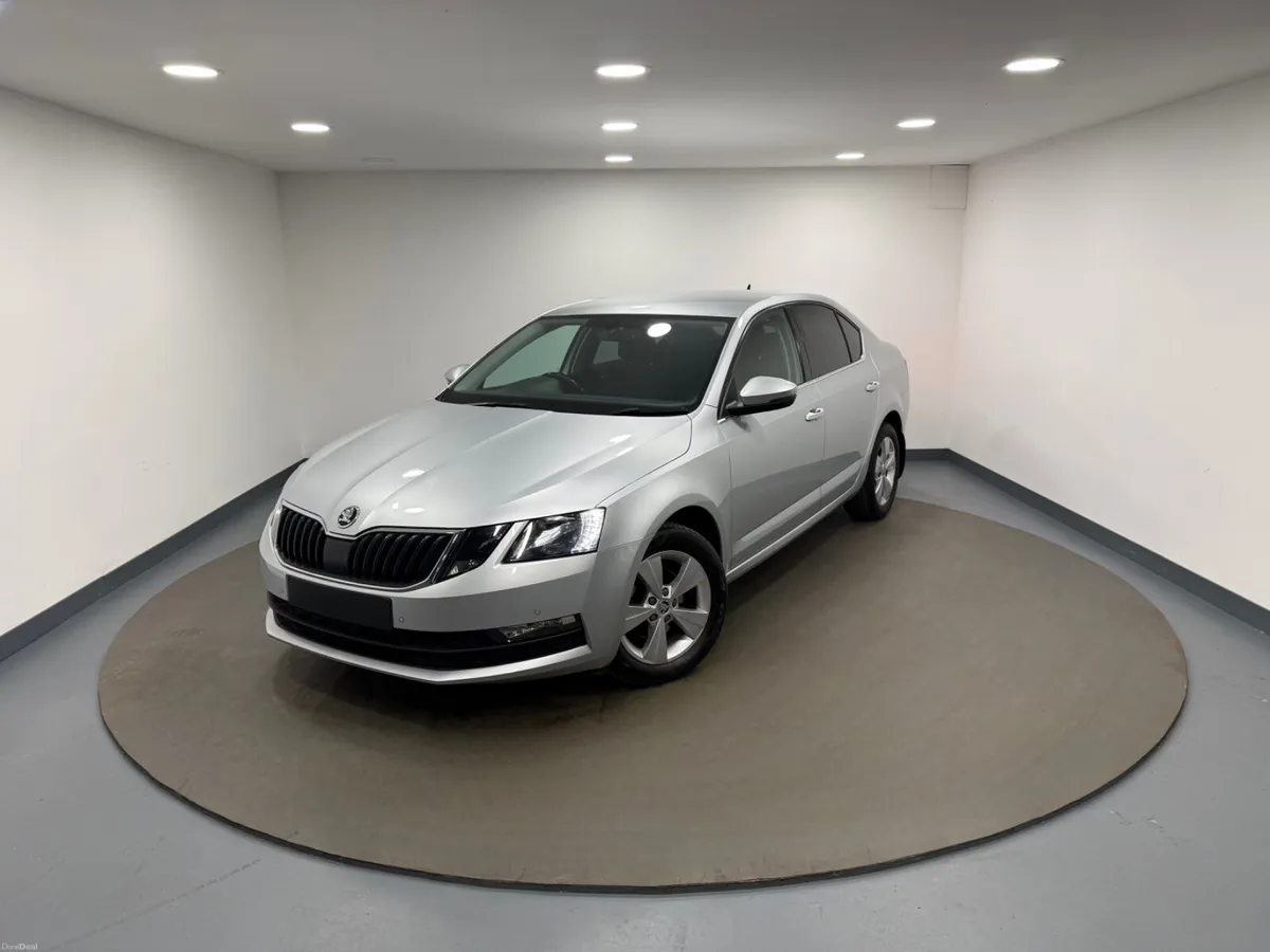 2019 Skoda Octavia 1.6 TDI SE TECH - Image 2