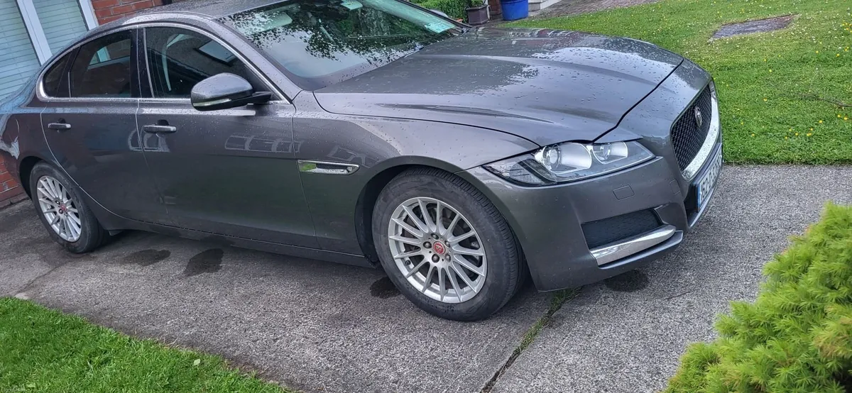 Jaguar XF 2016 - Image 5
