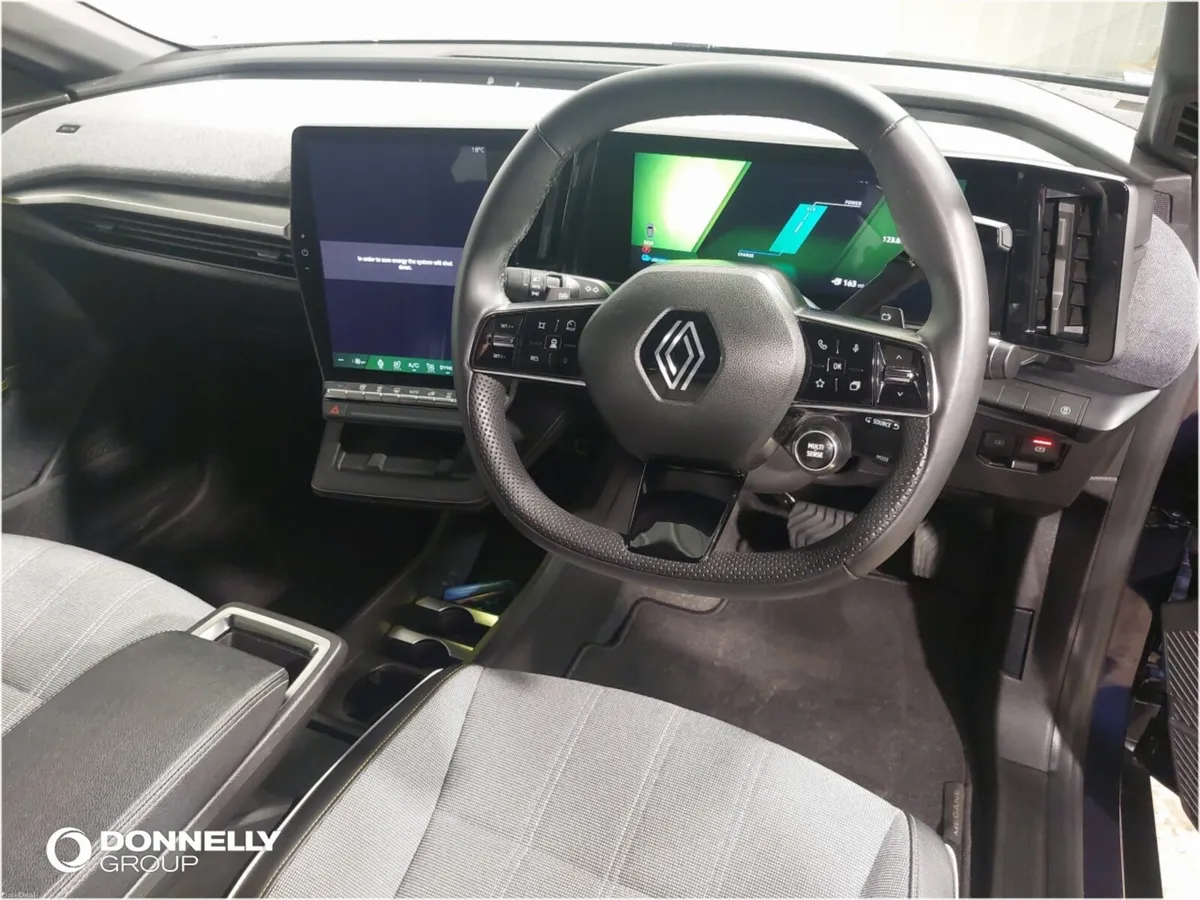 Renault Megane E-Tech Hatchback Techno - Image 4