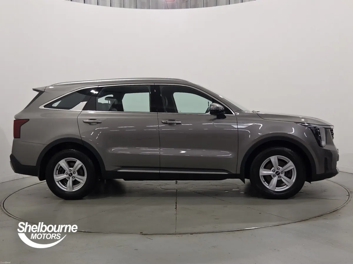 Kia Sorento Diesel Station Wagon 2 - Image 3
