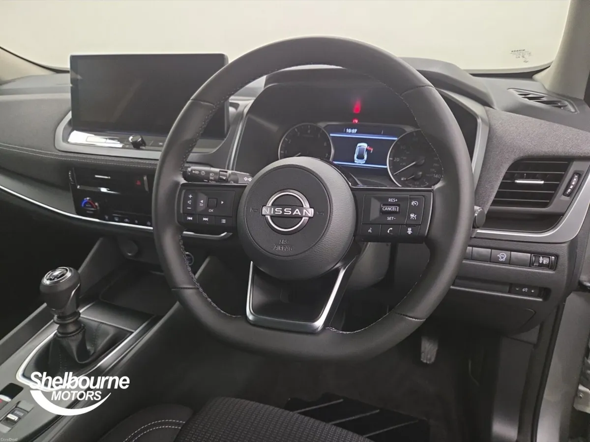 Nissan Qashqai Hatchback Acenta Premium - Image 4