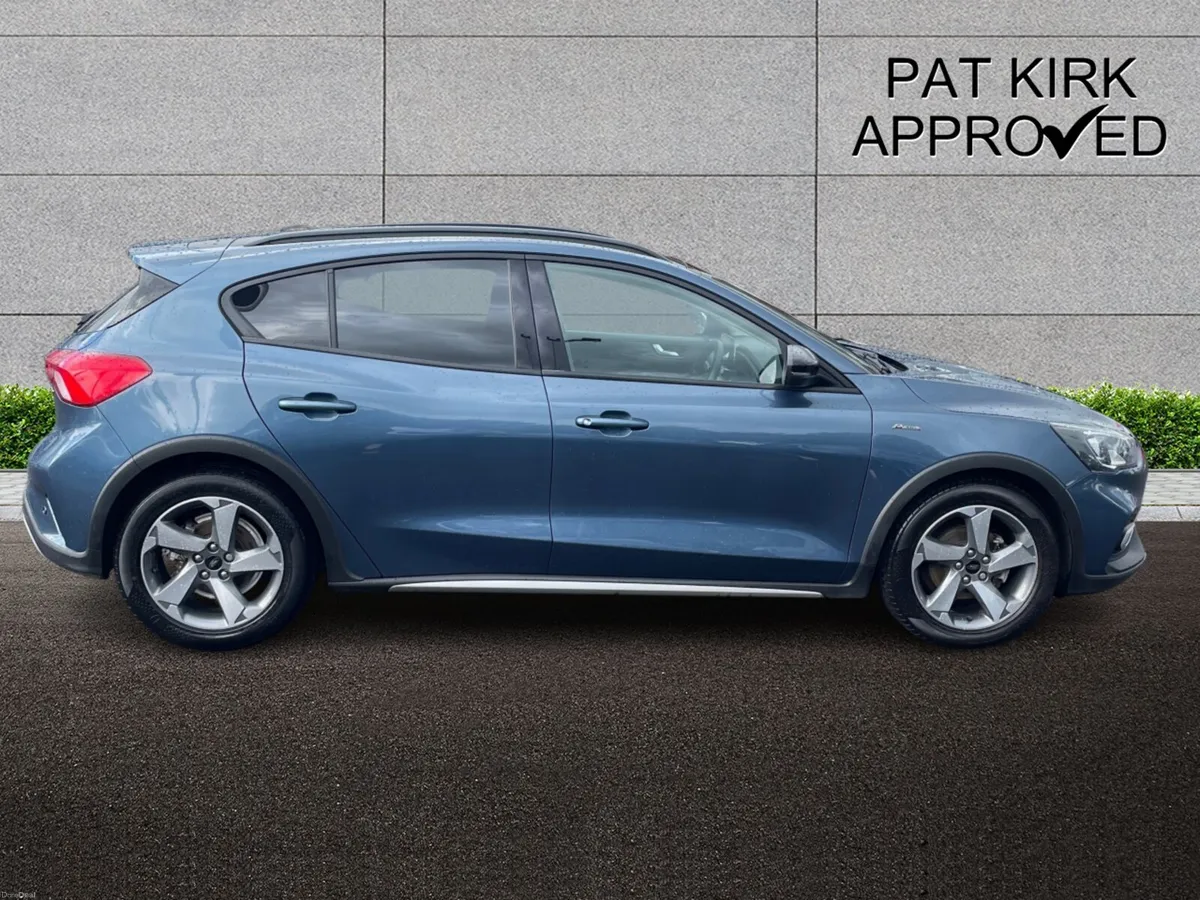 Ford Focus Hatchback Active Edition - Image 3
