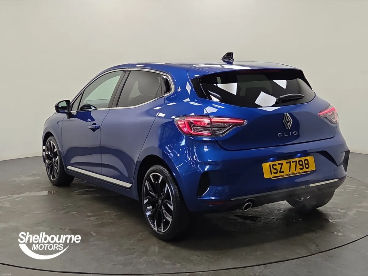 Renault Clio Hatchback Techno - Image 2