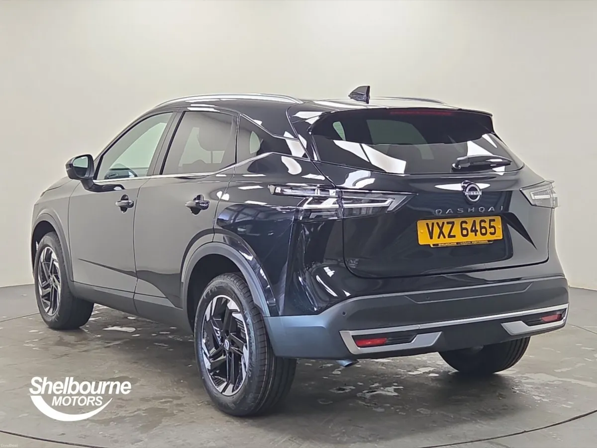 Nissan Qashqai Hatchback N-Connecta - Image 2