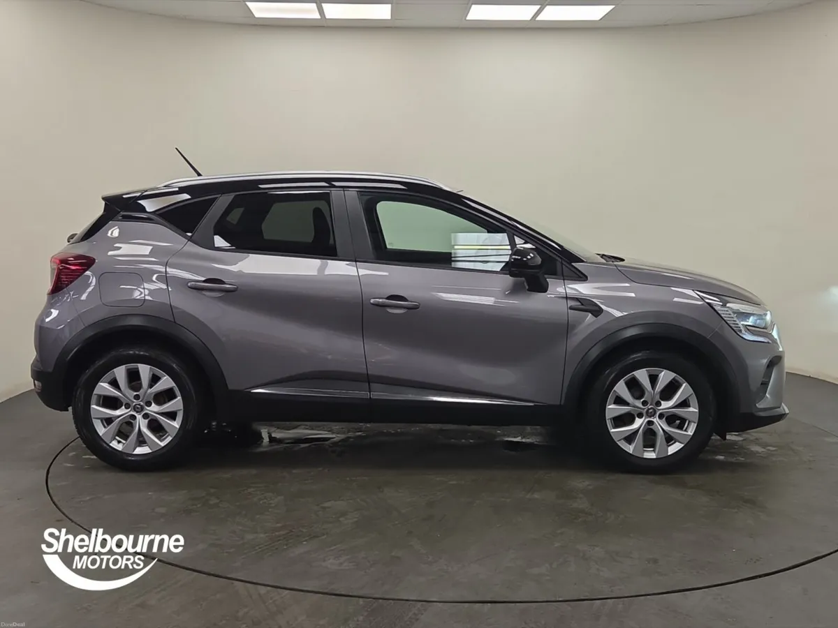 Renault Captur Diesel Hatchback Iconic - Image 3