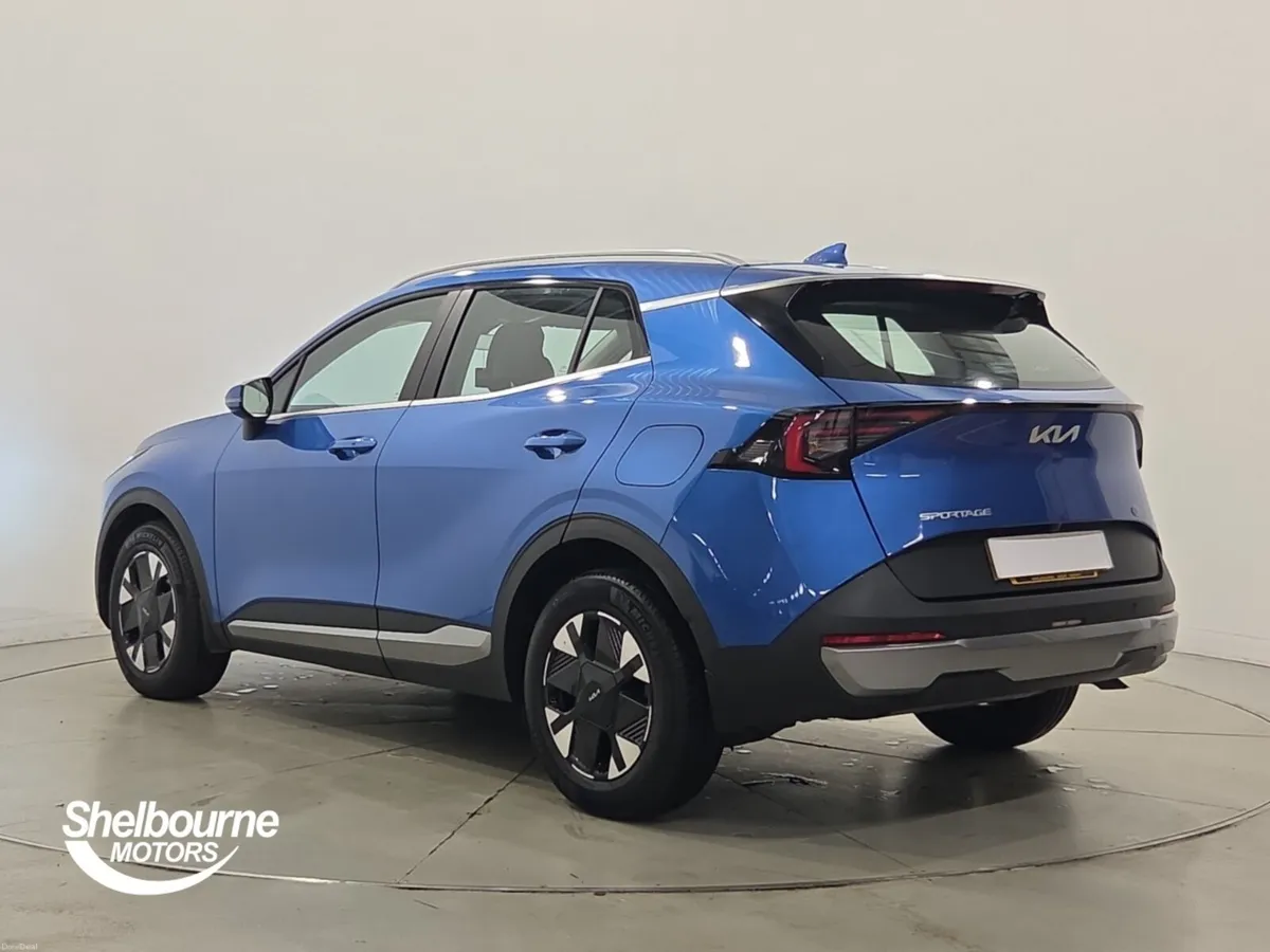 Kia Sportage Estate Pure - Image 2