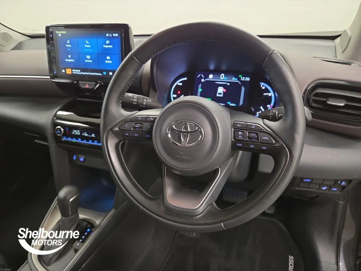 Toyota Yaris Cross Estate Excel - Image 4