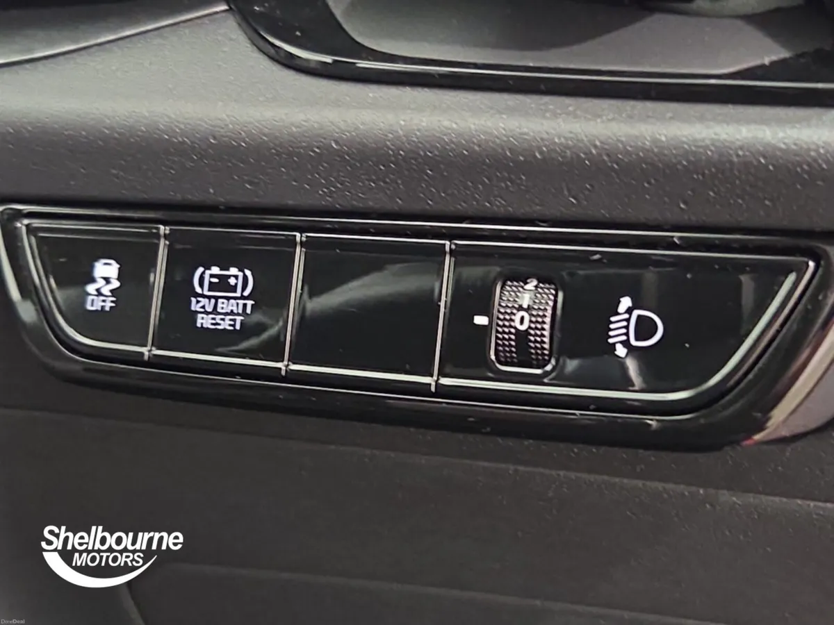 Kia Niro Estate 3 - Image 5