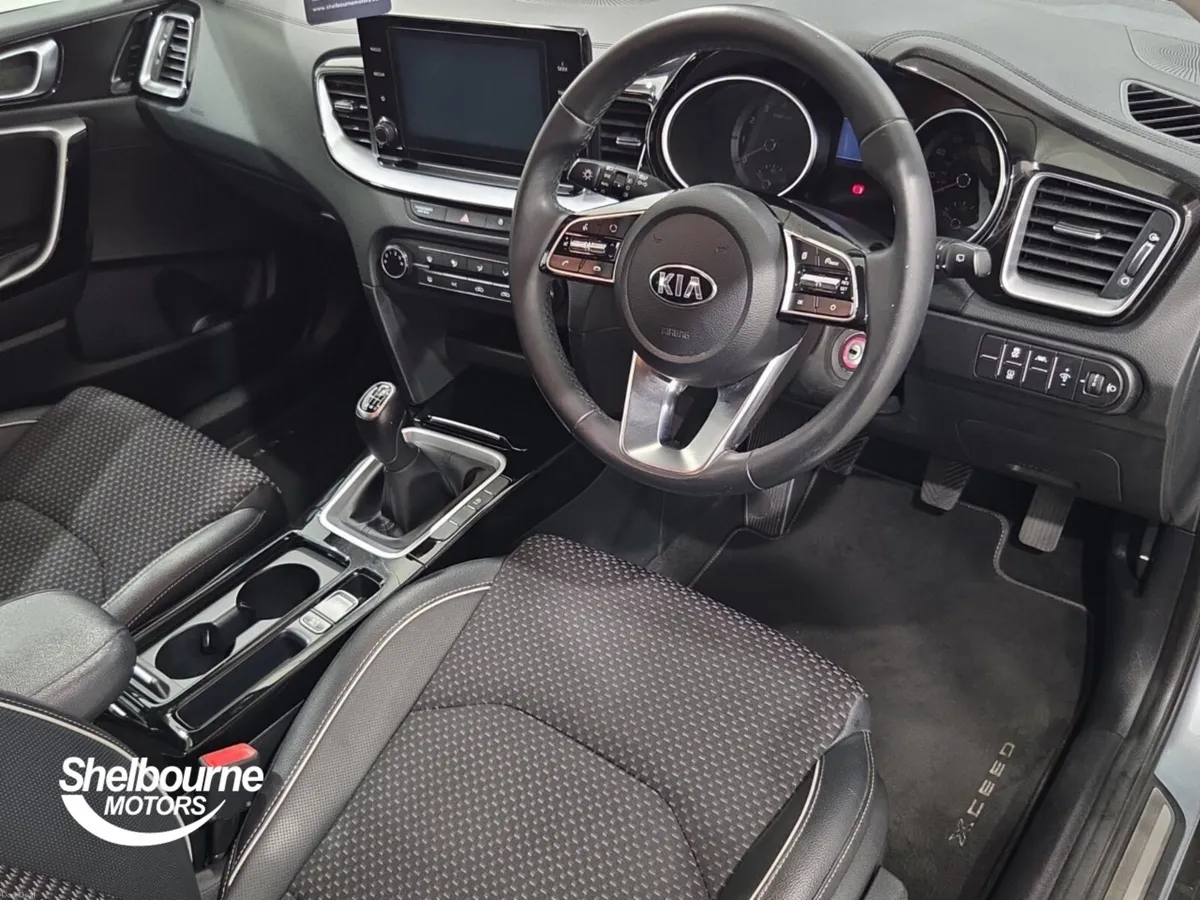 Kia XCeed Hatchback Special Edition Edition - Image 4