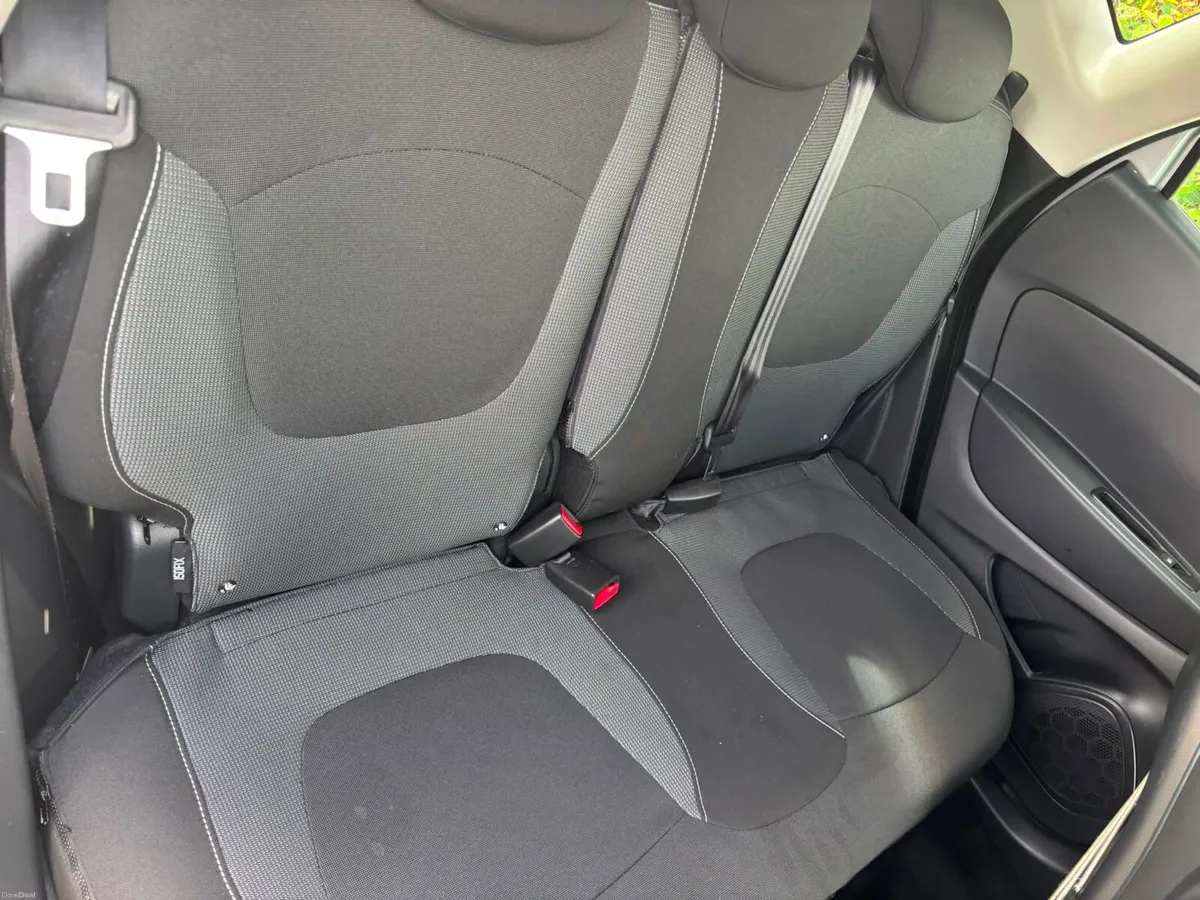 Renault Captur - Image 3
