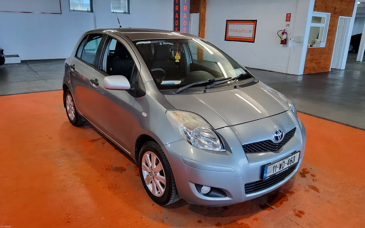 Toyota Yaris 2011 - Image 1