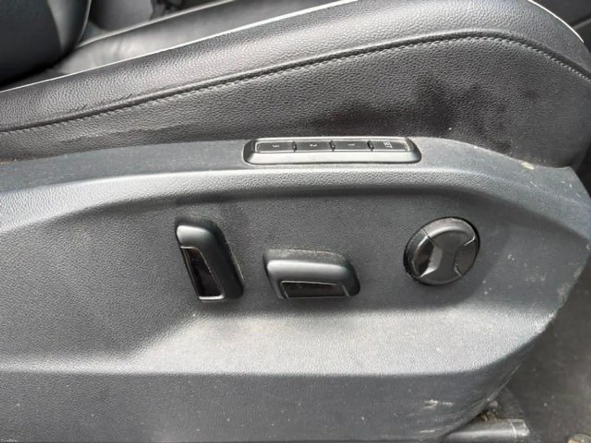 2016 Volkswagen Tiguan - Image 4