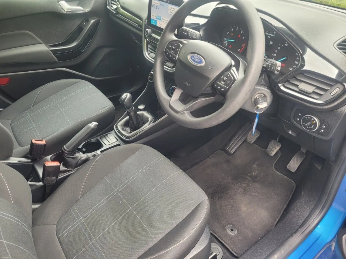 Ford Fiesta ZETEC 1.1 75BHP - Image 3