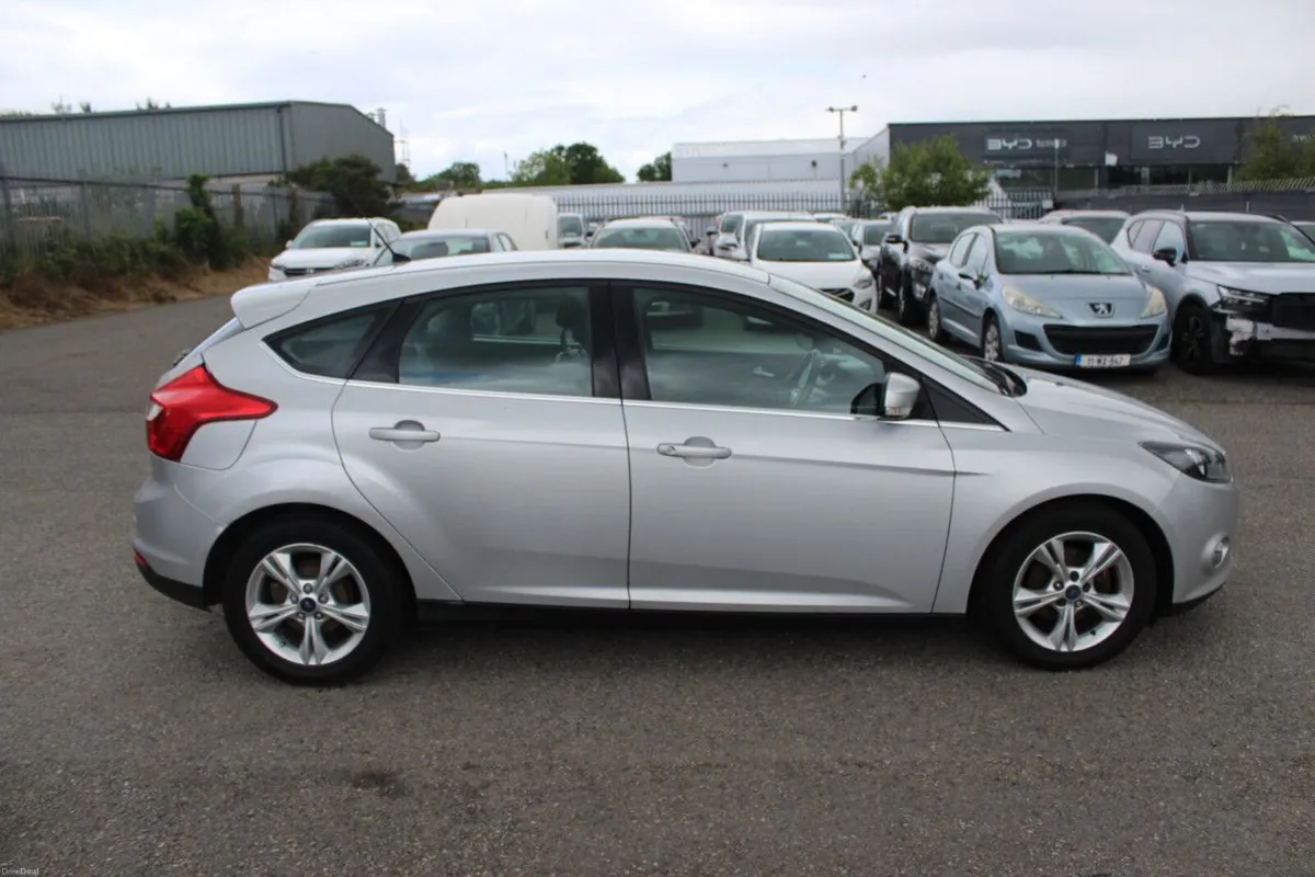 Ford Focus 1.6  125 PS Zetec Auto - TENDER 38 - EN - Image 3