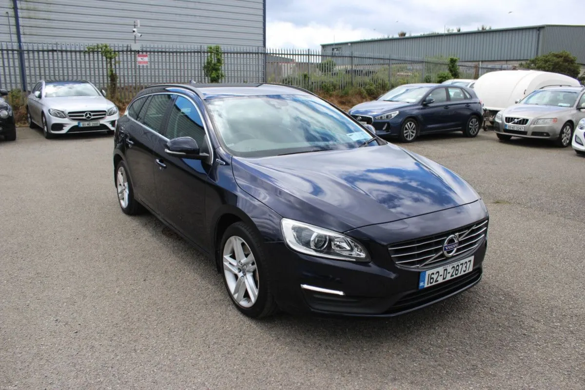 Volvo V60 2.4D D5 SE Nav Twin Engine - TENDER 37 - Image 1