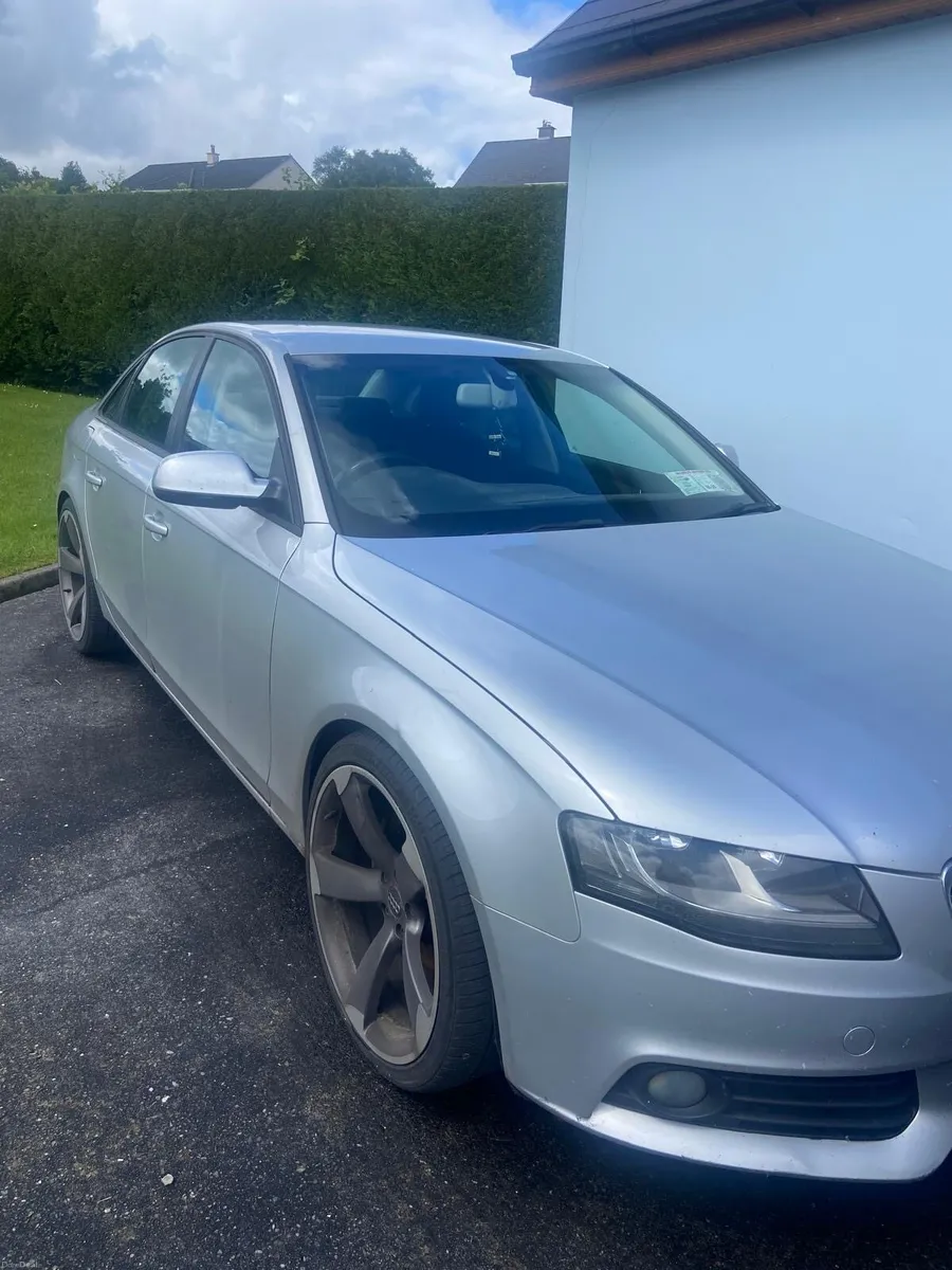 Audi A4 - Image 1