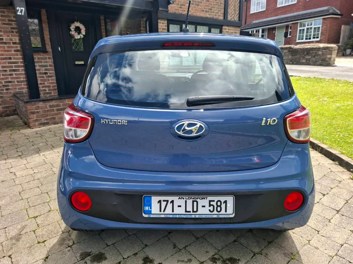 HYUNDAI i10.1.0 LITRE PETROL 2017 VERY CLEAN CAR - Image 4
