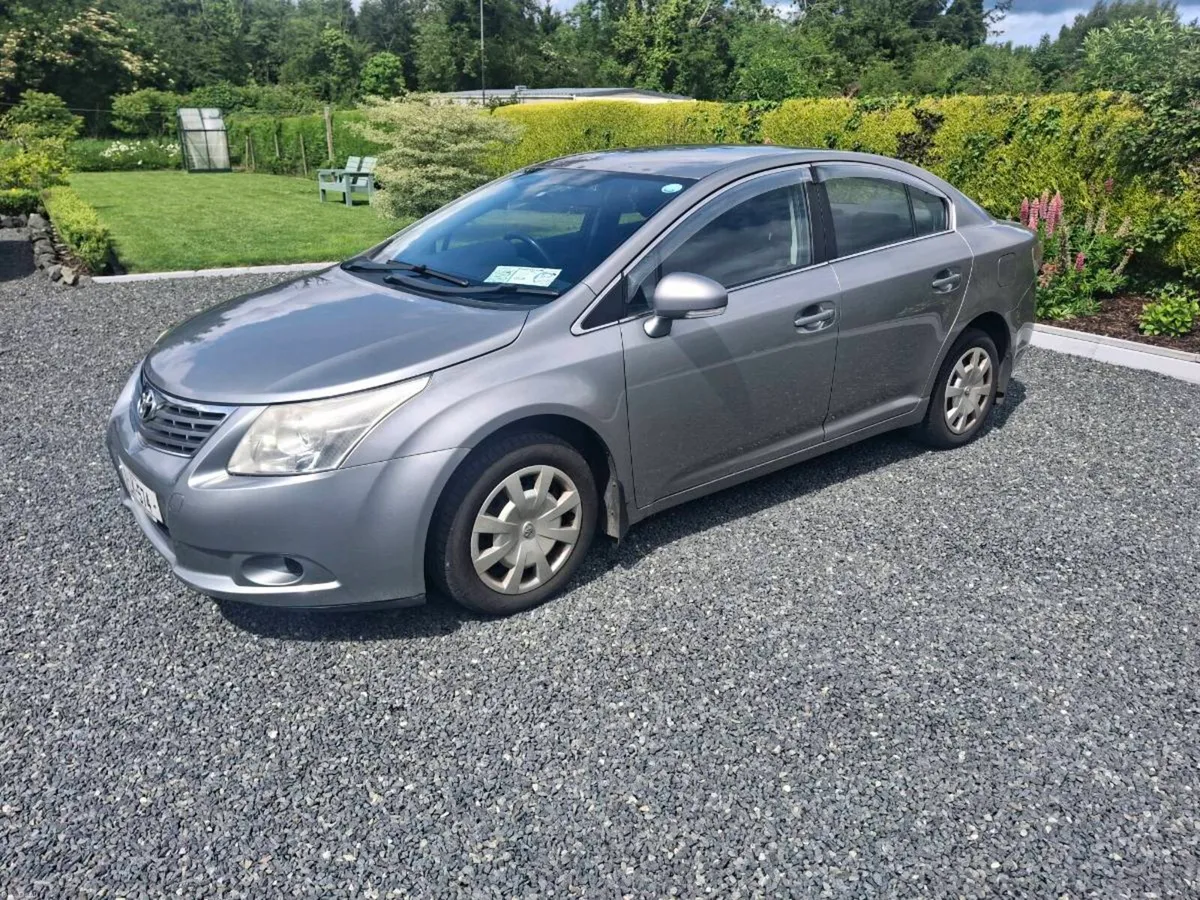 2011 Toyota Avensis for sale - Image 2