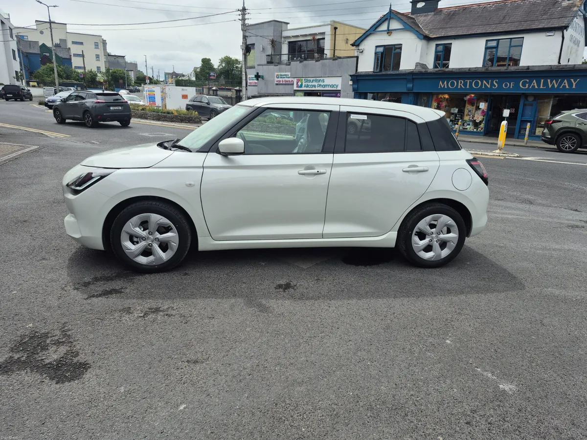 Suzuki Swift  0% Finance - Image 5