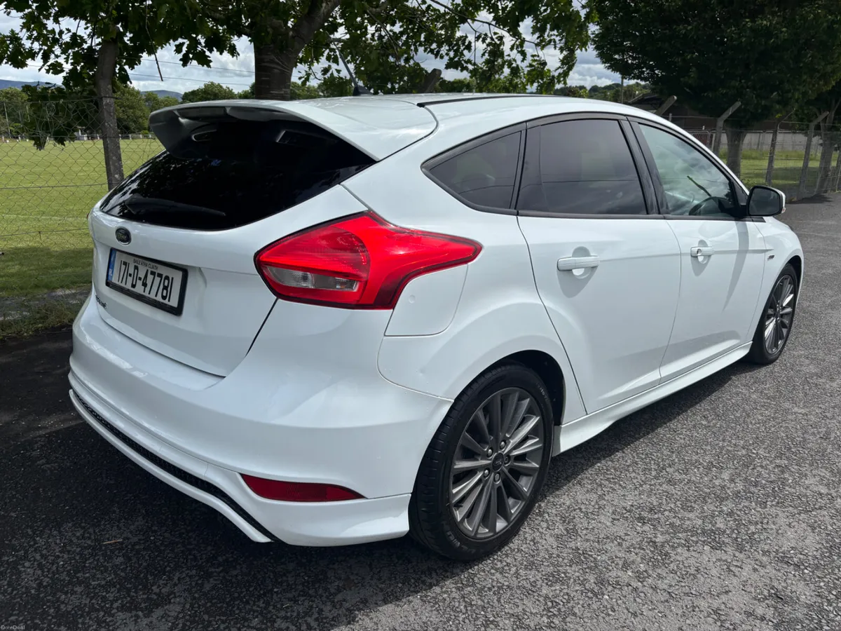 Ford Focus 2017 1.5 tdci  S-Line - Image 4