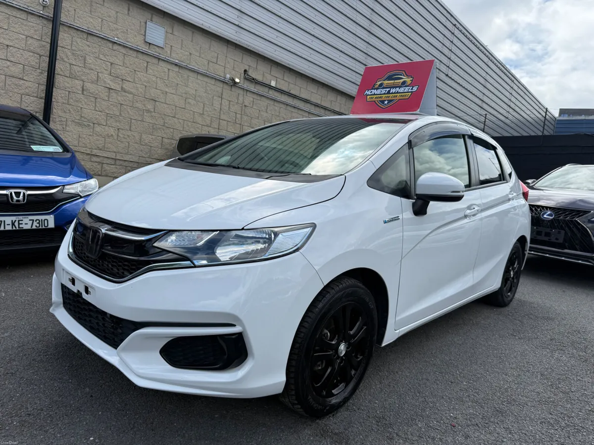 2019 Honda Fit 1.5L Hybrid Automatic - Image 3