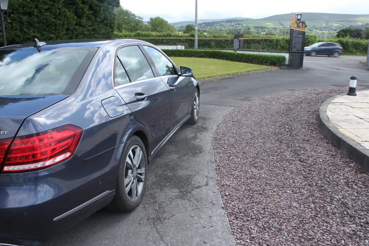 Mercedes E220D 2.1L AUTO, 2016 - Image 3