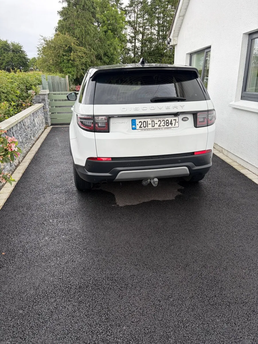 Land Rover Discovery Sport 2020 - Image 6