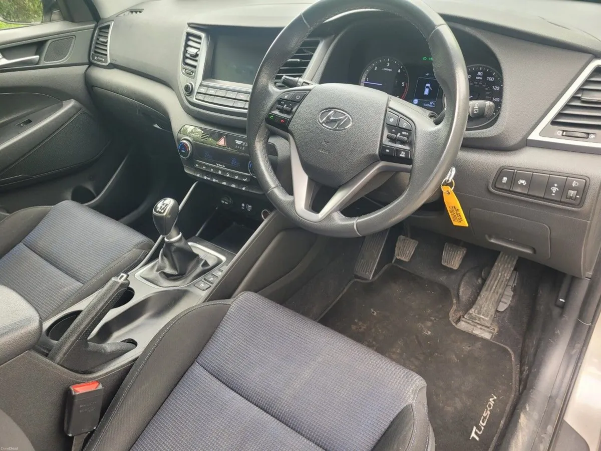 Hyundai Tucson SE NAV 1.7 CRDI 6SPEED BL/DR  *NCT - Image 4