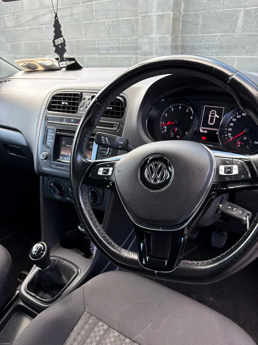 Volkswagen Polo 1L Black 162 - Image 6