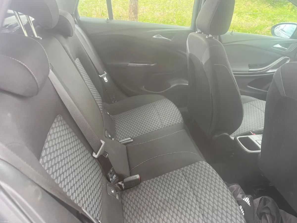 Vauxhall Astra 2017 - Image 6