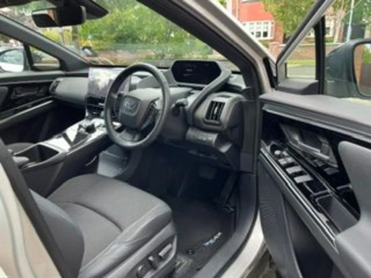 Toyota bZ4X  Sport 2023 low mileage one owner - Image 5